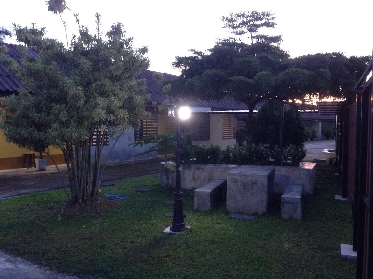 Rada Phan Ban Pa Ruak Exterior foto